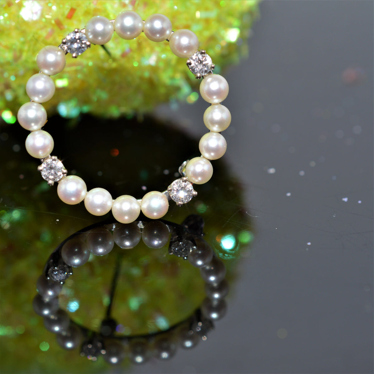 10K White Gold Circle Brooch With Pearls and Diamonds