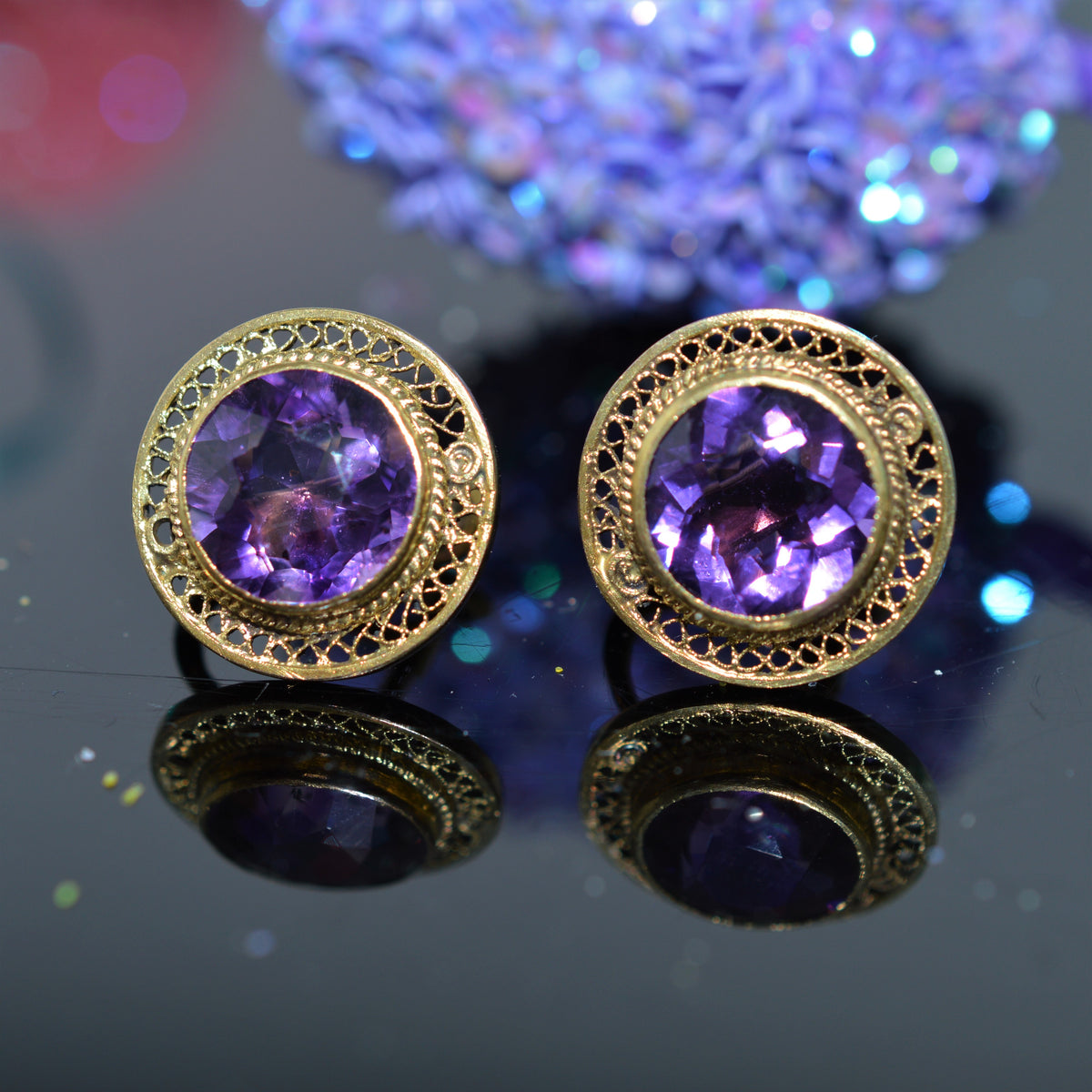 14K Yellow Gold Vintage Non-Pierced Round Amethyst Earrings