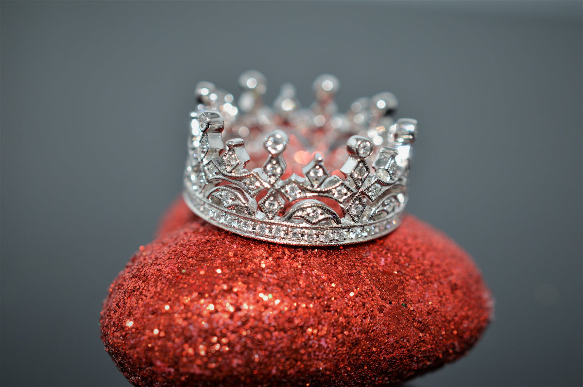 18k White Gold Diamond Crown Ring with 0.50ct of Diamonds