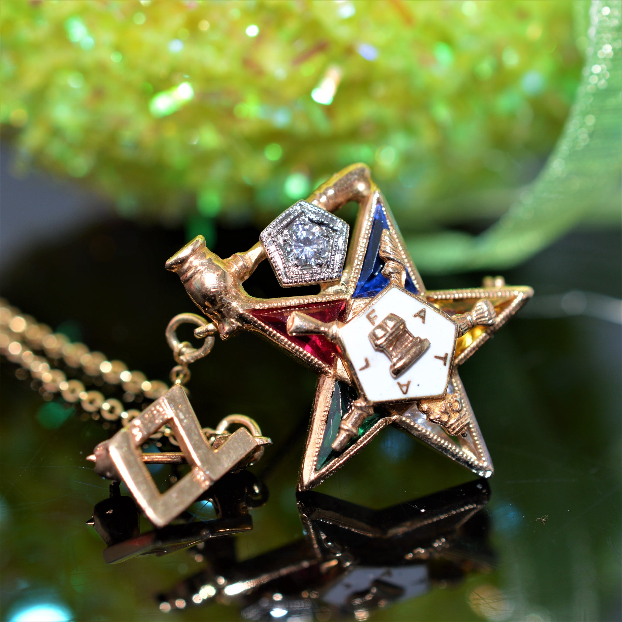 Louis Vuitton Star Diamond 18k White Gold V Dangle Pendant