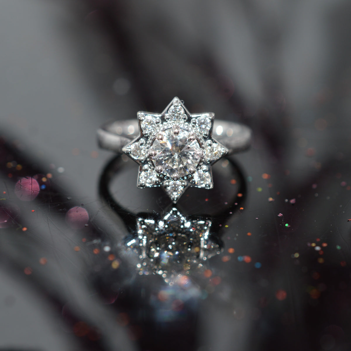 18K White Gold Star Shape Diamond Engagement Ring