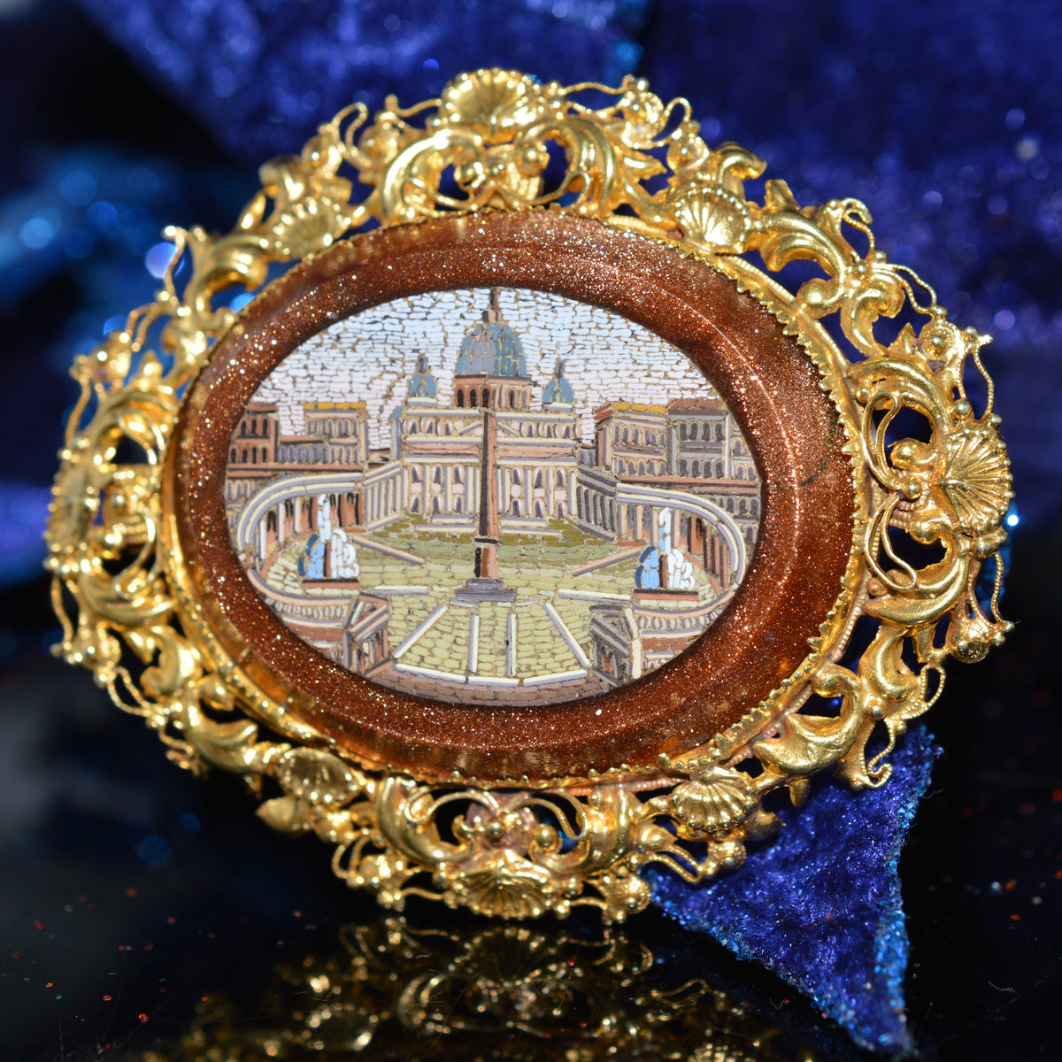 15K Yellow Gold Antique Grand Tour Micro Mosaic Brooch Of Saint Peters Square