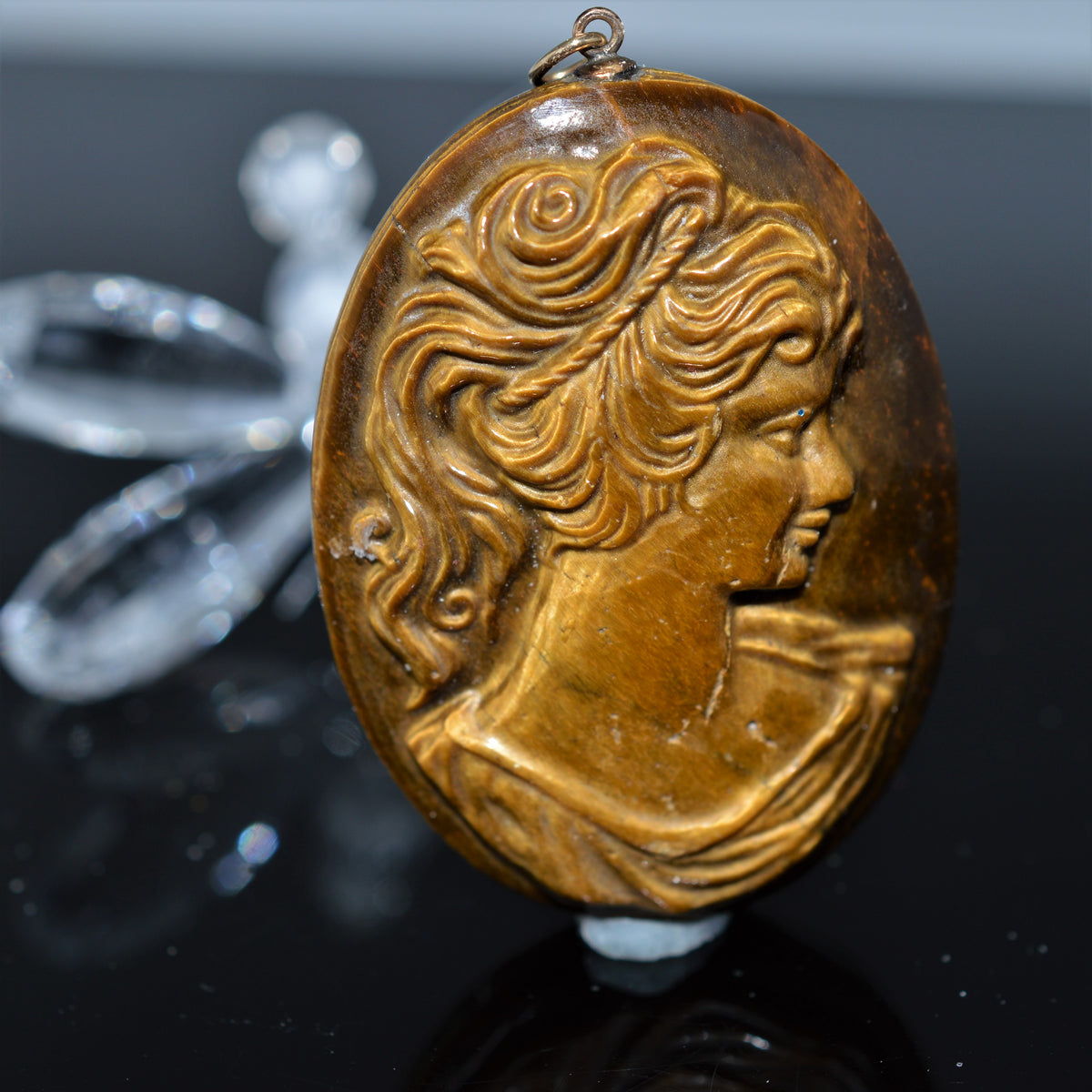 14K Yellow Gold Tiger Eye Cameo Pendant