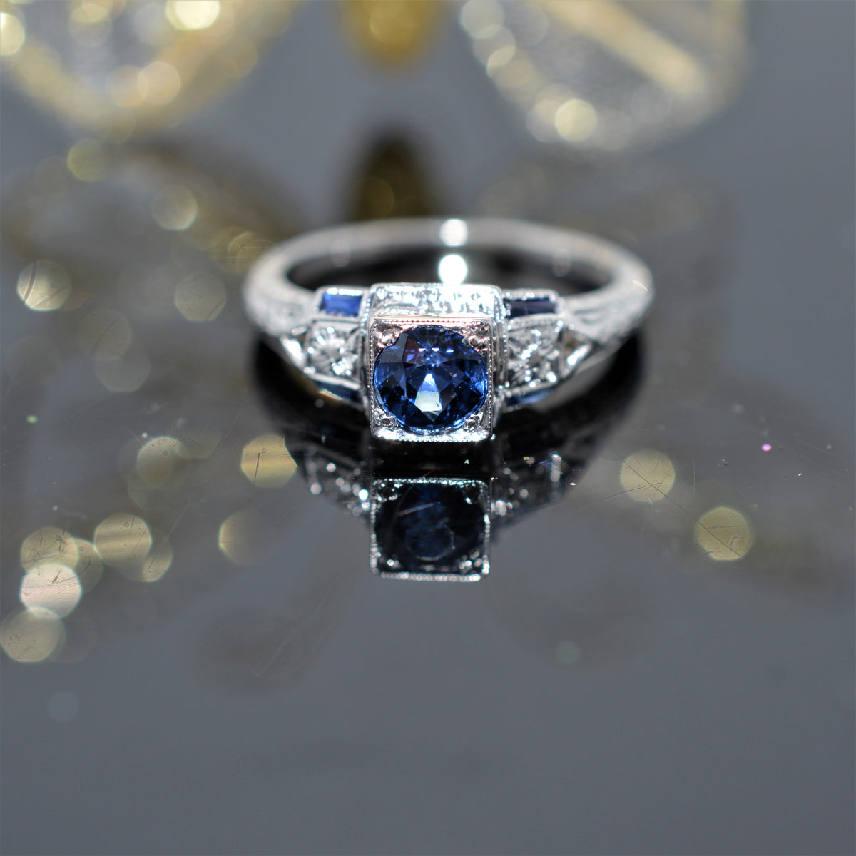 18K White Gold Antique Blue Sapphire Ring