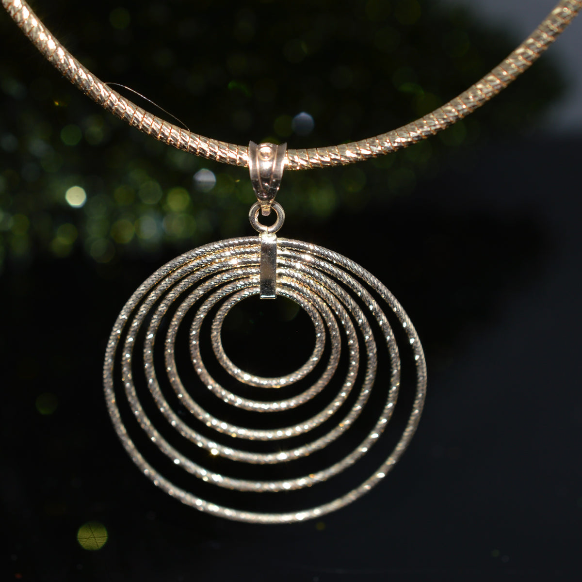 14K Yellow Gold 17 Inch Long Omega With Nested Circles Pendant