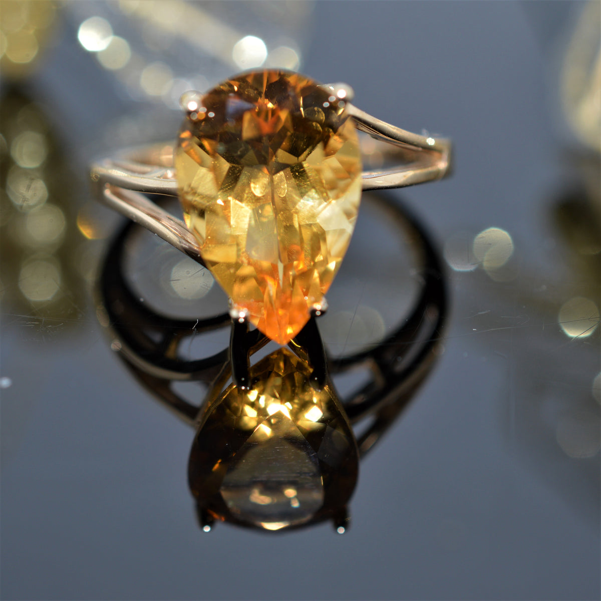 10K Yellow Gold Teardrop Citrine Ring