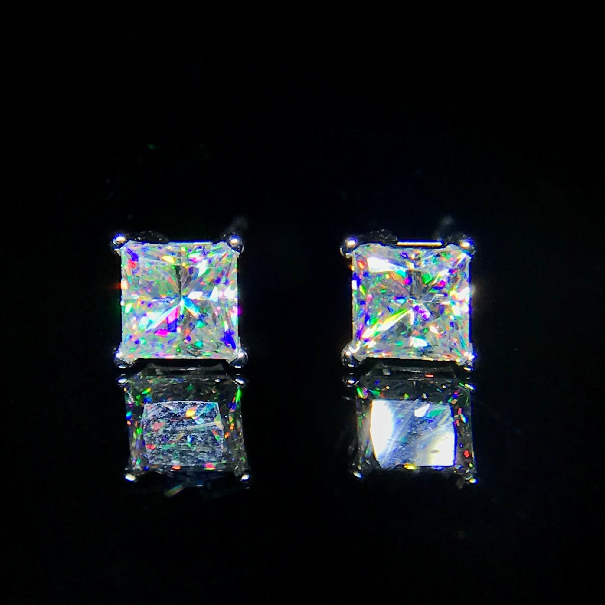 14K Facets Of Fire 1.00 Carat TW Princess Cut Diamond Stud Earrings