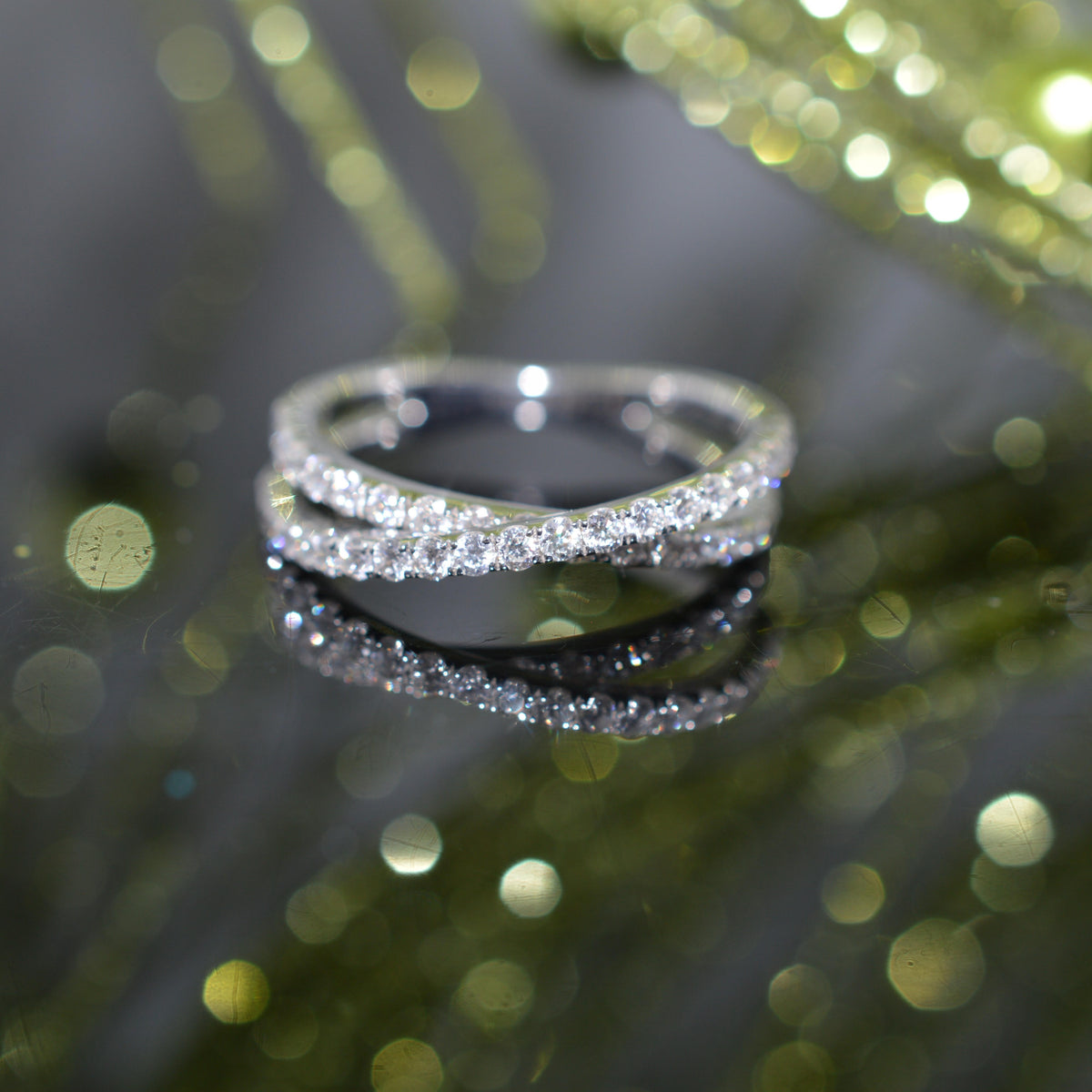 18K White Gold Double Crossover Diamond Band Ring