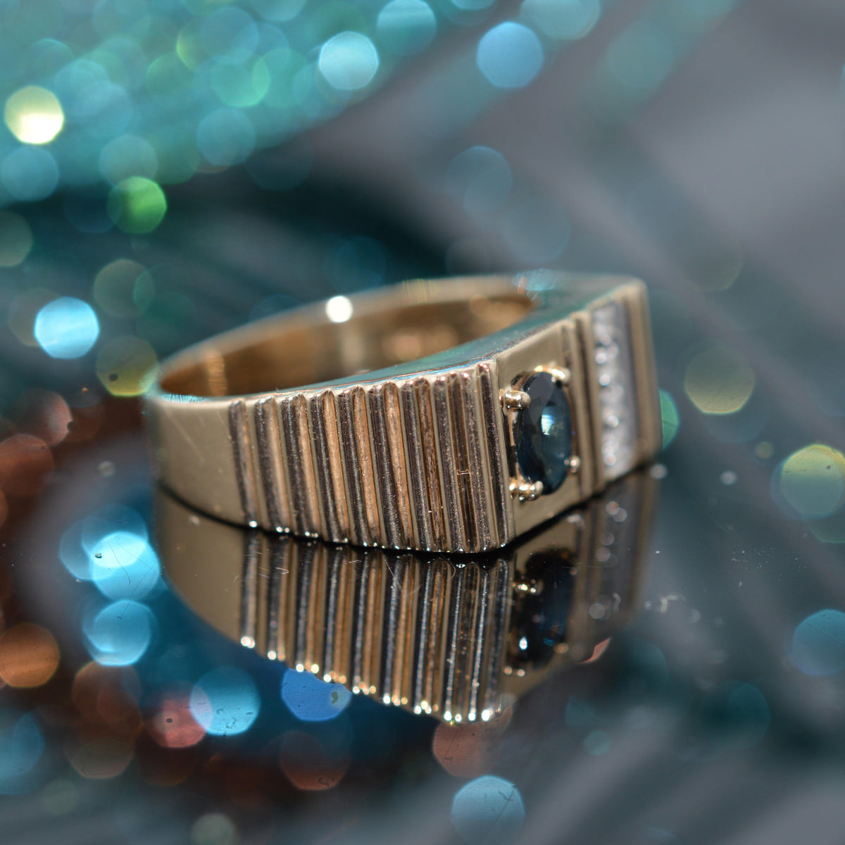 Gents 14K Yellow Gold Oval Sapphire & Diamond Ribbed Ring