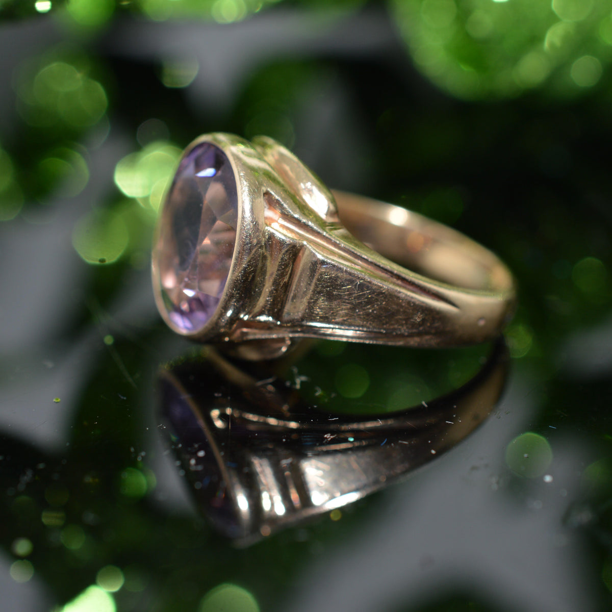 14K Yellow Gold Bezel Set Rose-de-France Oval Amethyst Ring