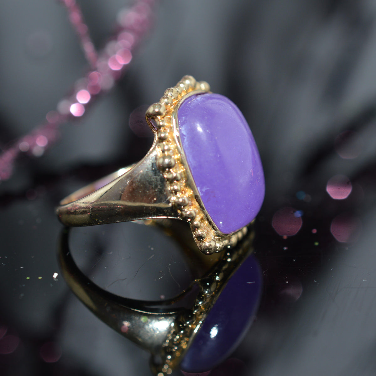 14K Yellow Gold Lavender Jade Ring