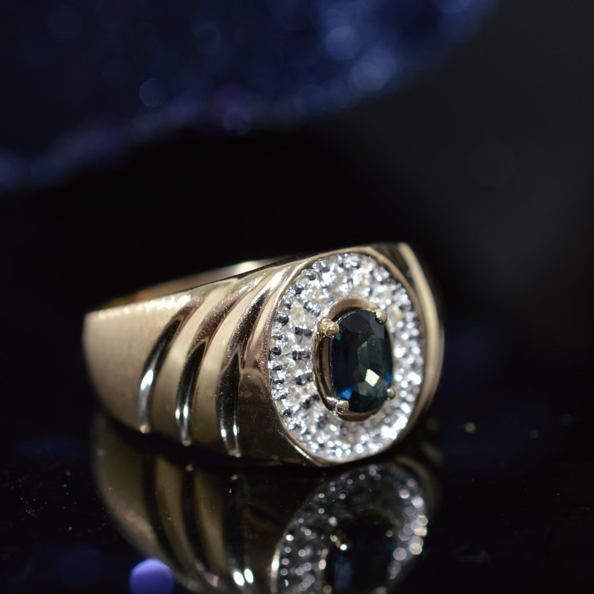 Gents 14K Yellow Gold Oval Sapphire & Diamond Ring