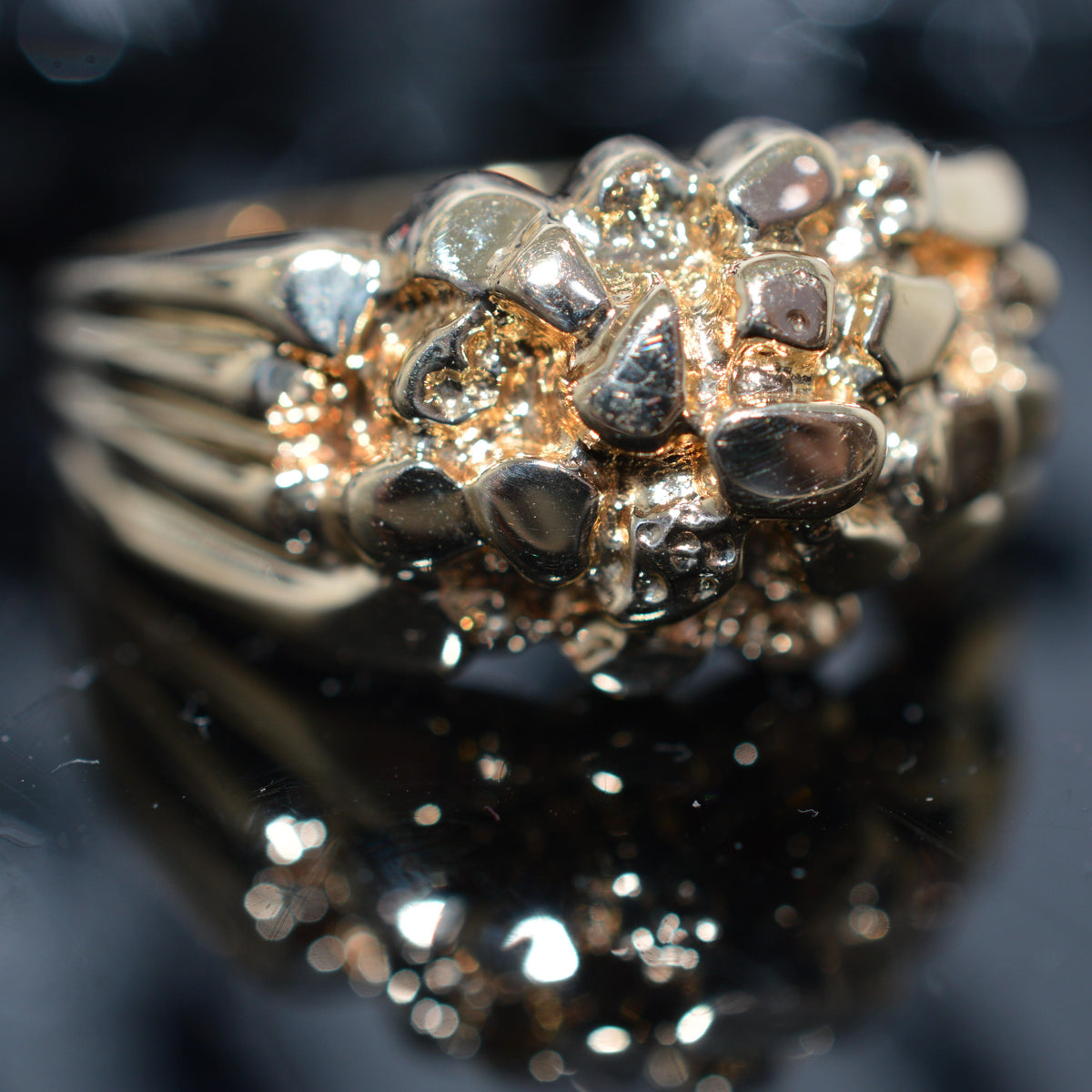 10K Yellow Gold Nugget Ring With Ribbed Sides