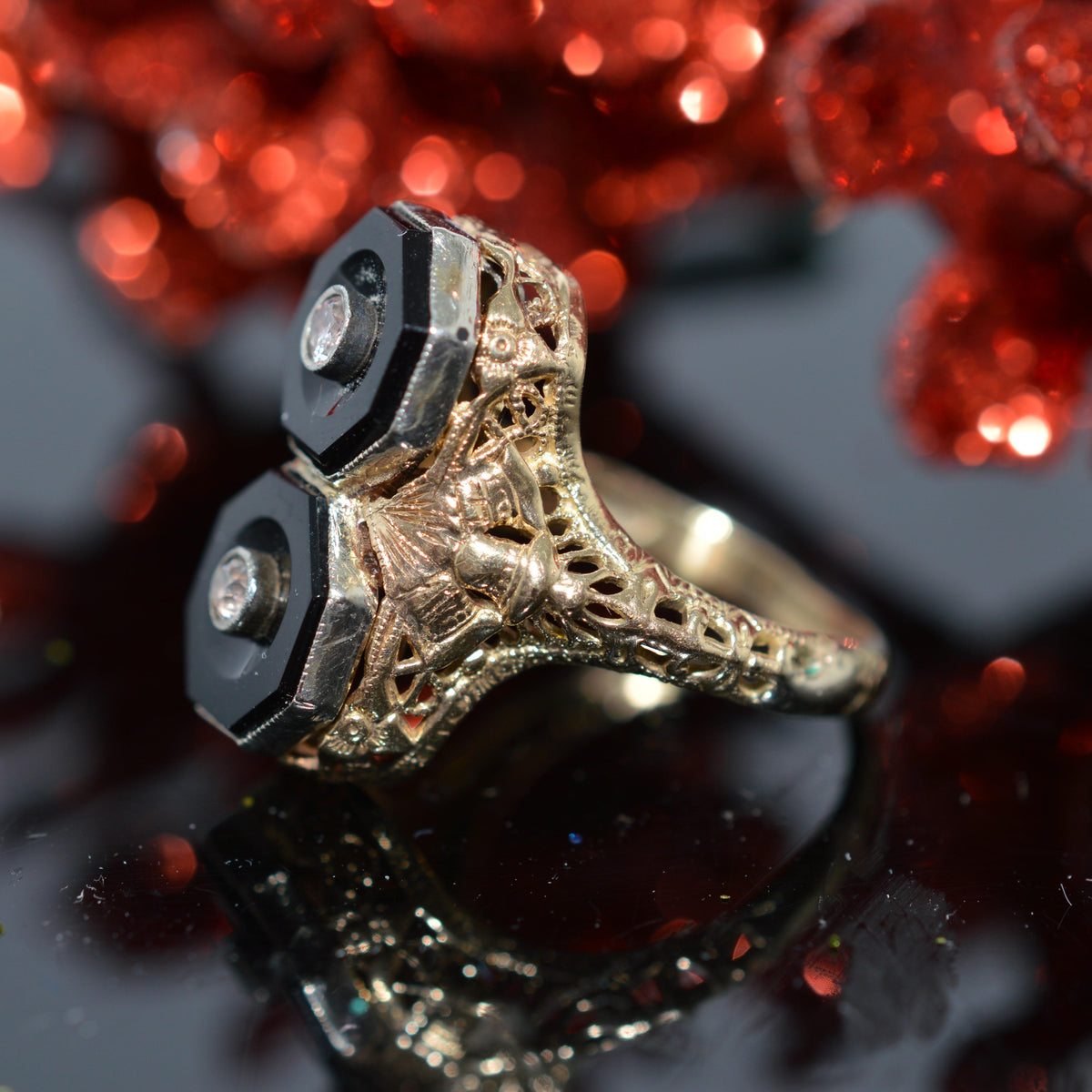 14K Yellow Gold Antique Filigree Ring With 2 Octagonal Black Onyx & 2 Diamonds