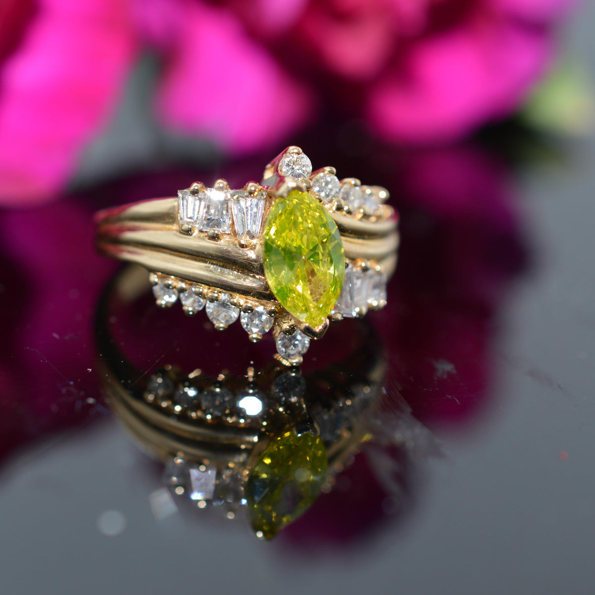 14K Yellow Gold Marquise Cut Chartreuse Diamond & White Diamond Ring