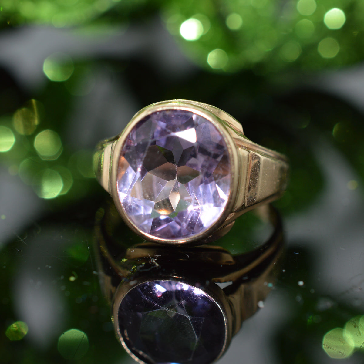 14K Yellow Gold Bezel Set Rose-de-France Oval Amethyst Ring