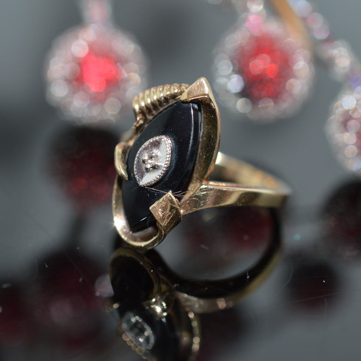 10K Yellow Gold Vintage Marquise Black Onyx Ring