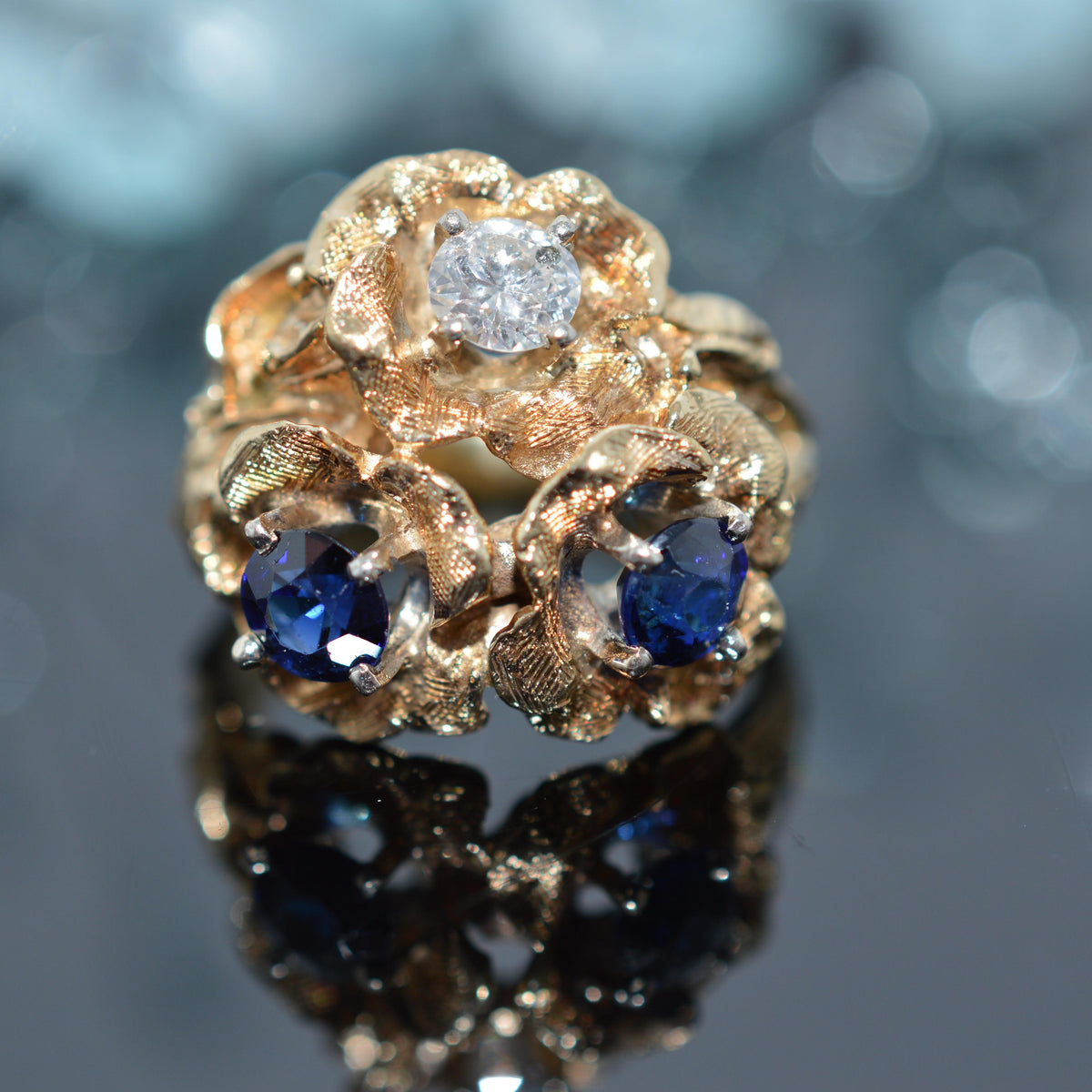 14K Yellow Gold 3 Flower Ring With A 1/4 Carat Diamond