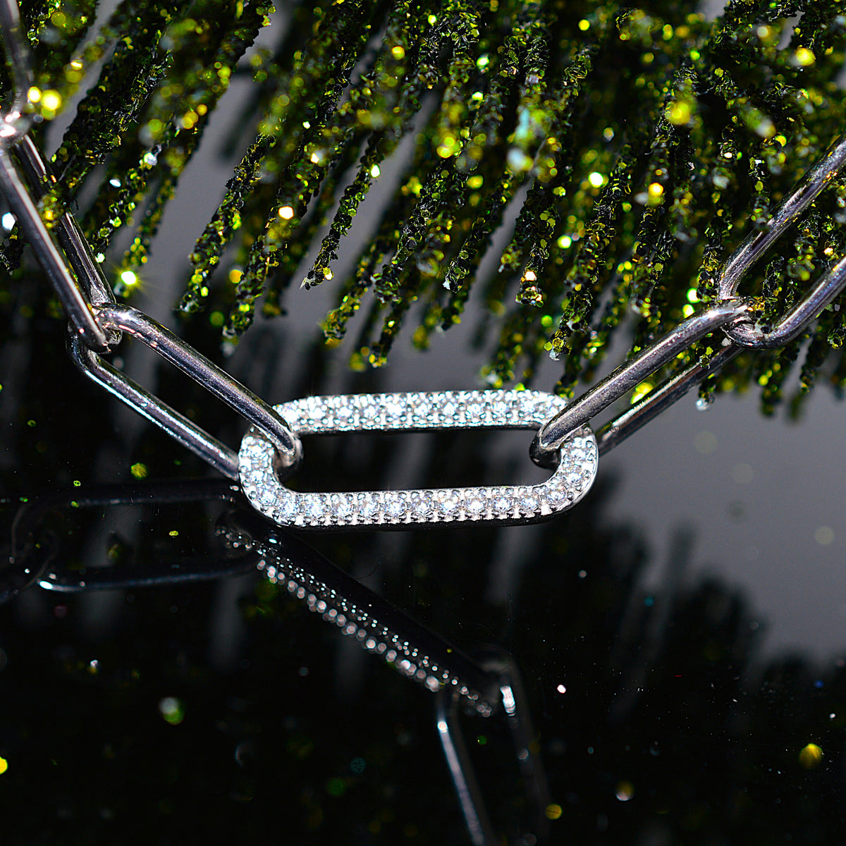Sterling Silver 7.5 Inch Paperclip Bracelet With Simulated Diamonds