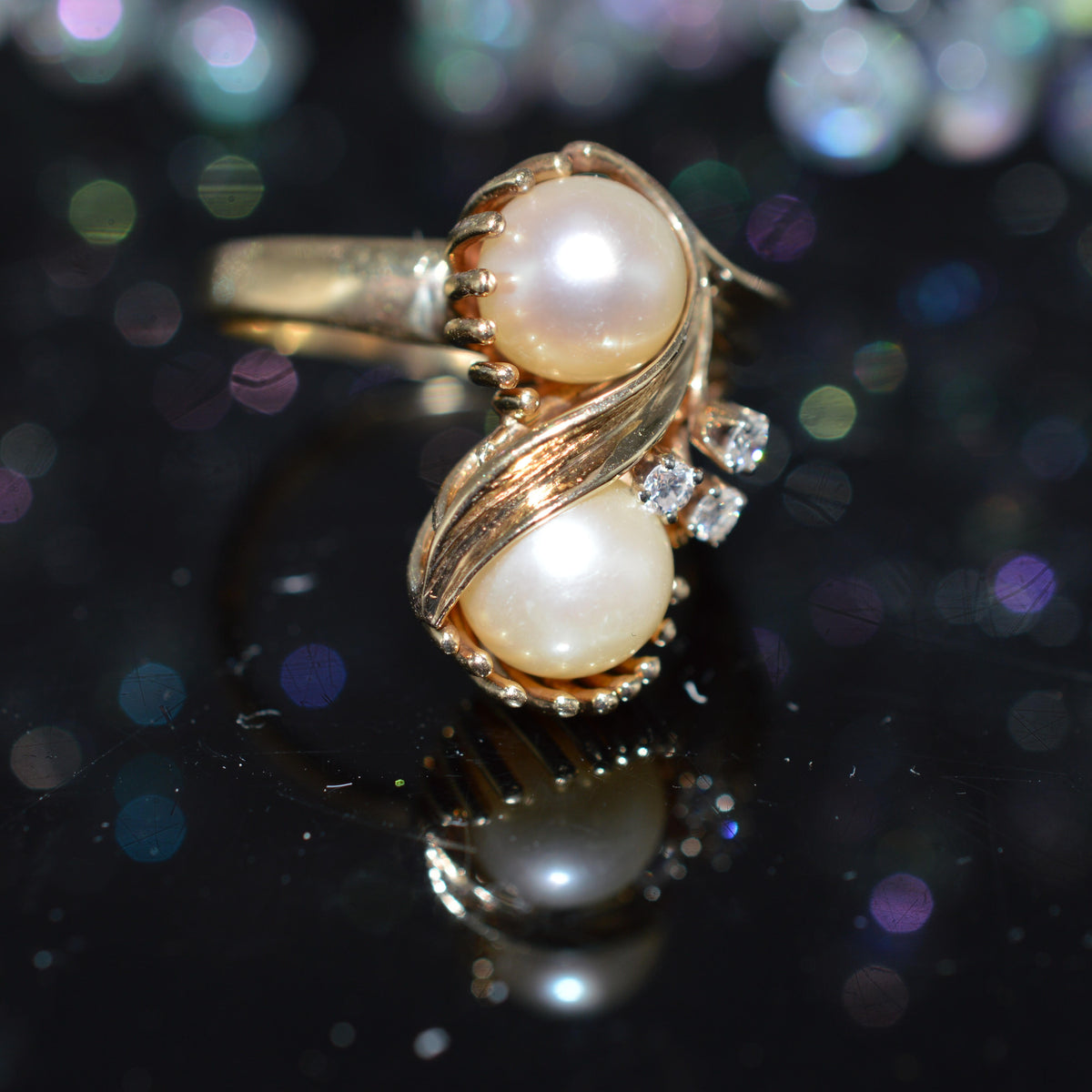 14K Yellow Gold 2 Pearl And 3 Diamond Ring
