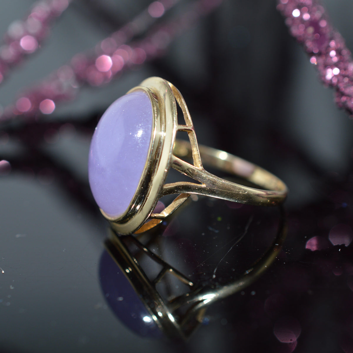 14K Yellow Gold Bezel Set Lavender Jade Ring
