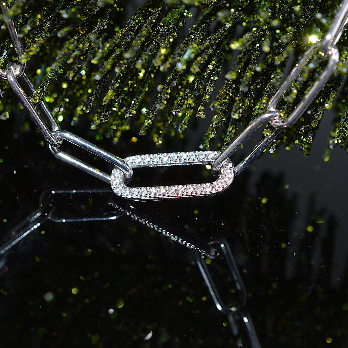 Sterling Silver 7.5 Inch Paperclip Bracelet With Simulated Diamonds