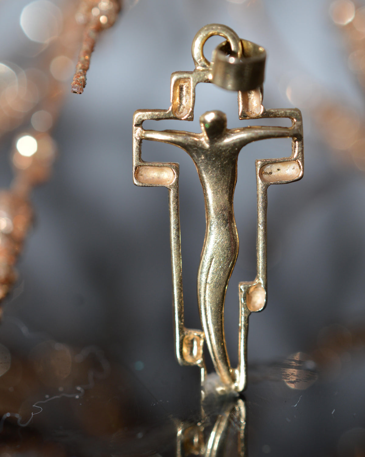 18K Yellow Gold Contemporary Crucifix Charm