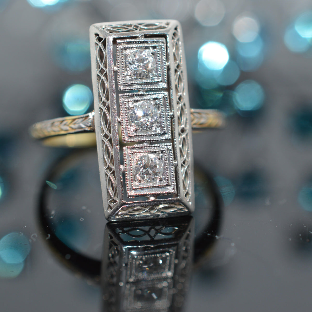 Antique Platinum Topped Gold 3 Diamond Ring