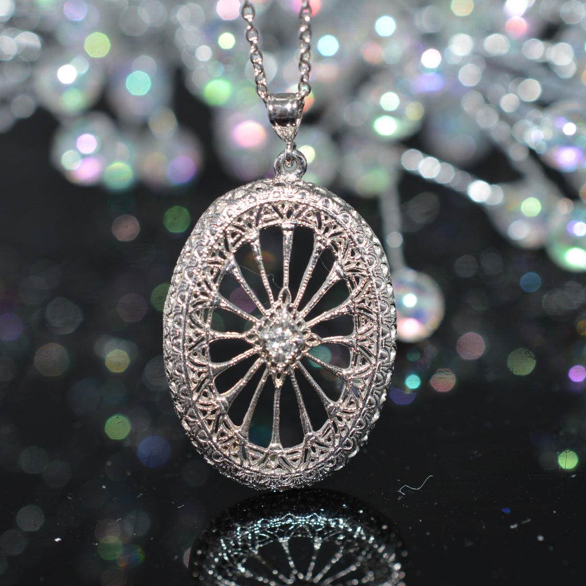 14K White Gold Oval Filigree Pendant With Diamond