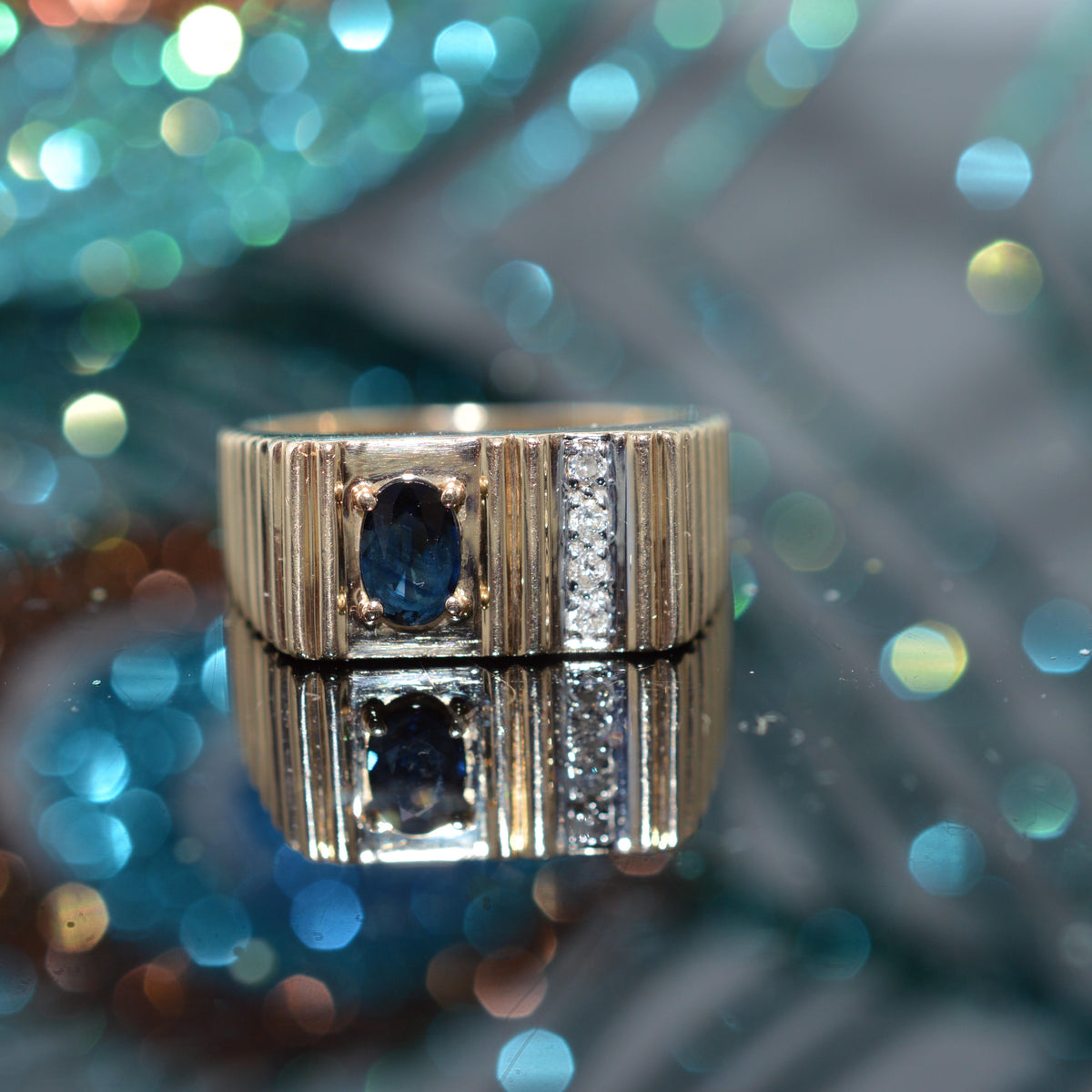 Gents 14K Yellow Gold Oval Sapphire & Diamond Ribbed Ring