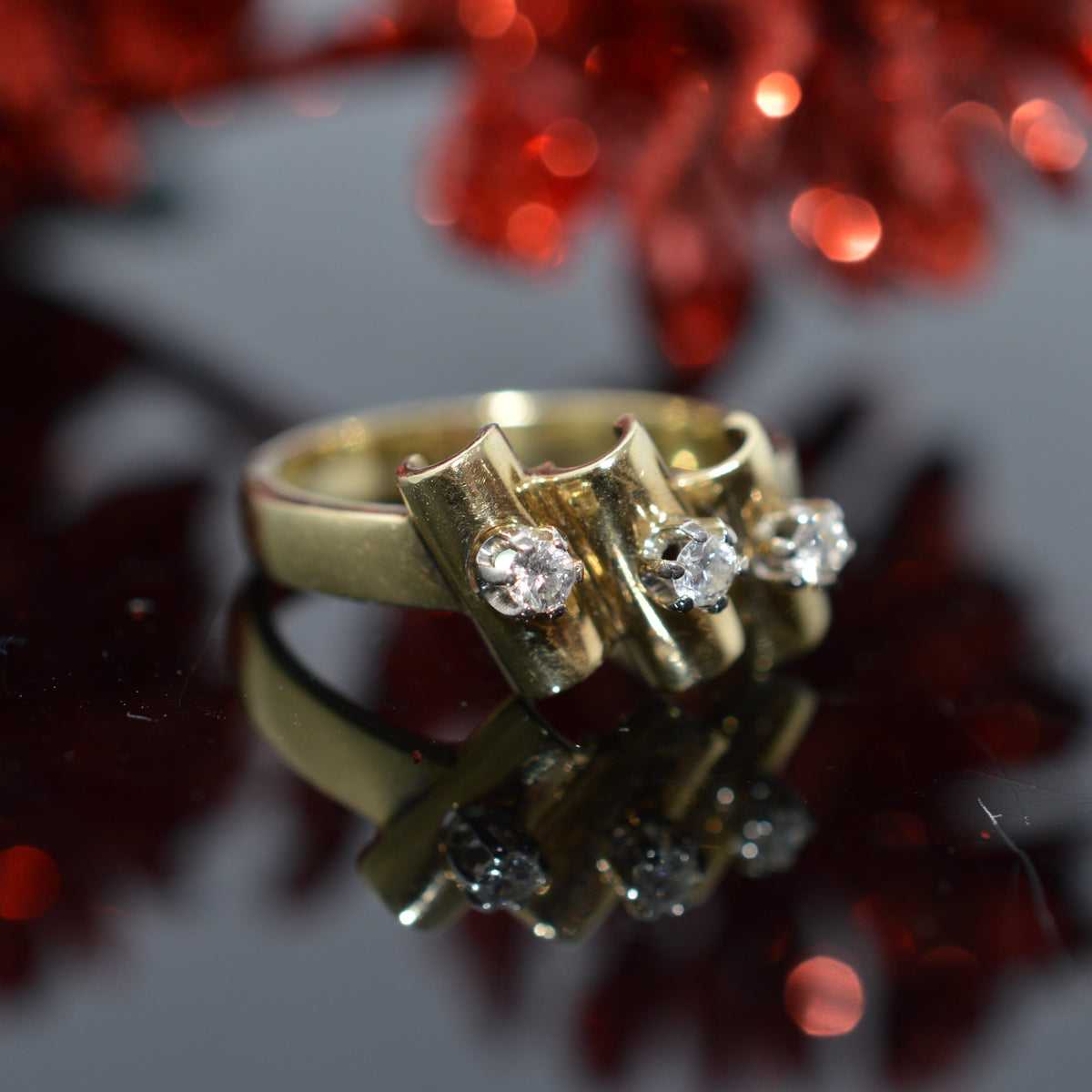 14K Yellow Gold Terracotta Roof Tile Design 3 Diamond Ring