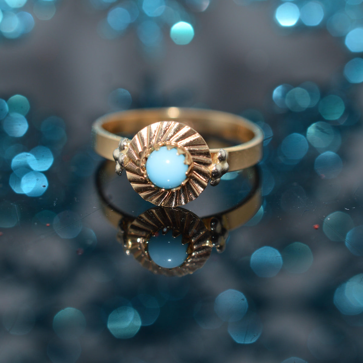 18K Tri-Color Gold Ring With Round Turquoise