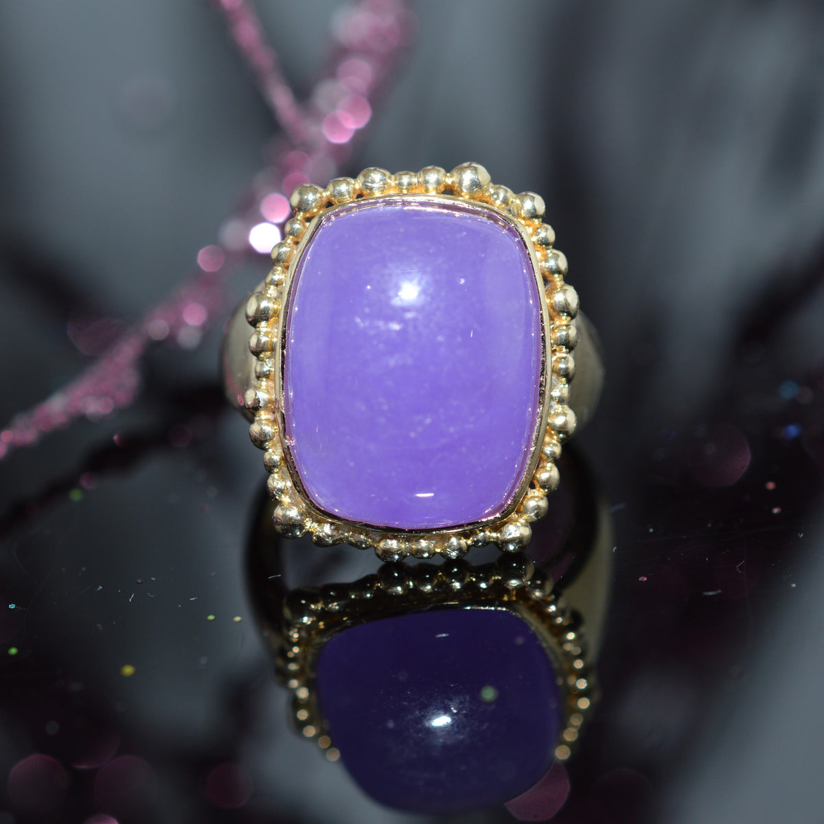14K Yellow Gold Lavender Jade Ring