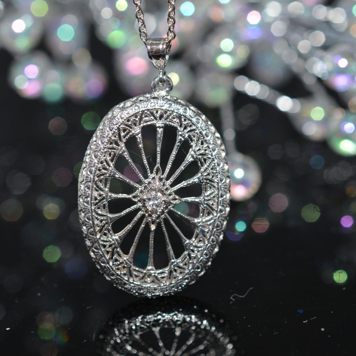 14K White Gold Oval Filigree Pendant With Diamond