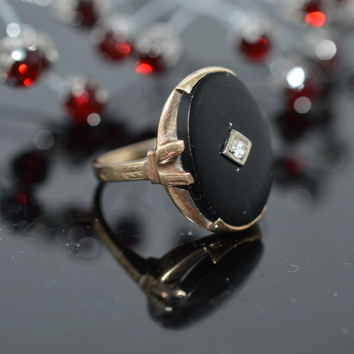 14K Yellow Gold Oval Black Onyx And Diamond Ring