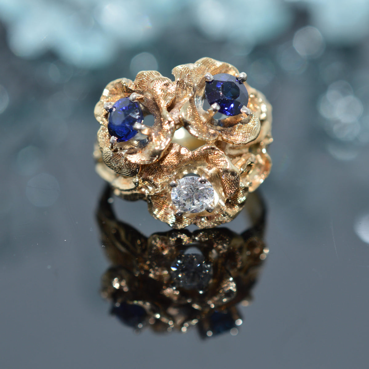 14K Yellow Gold 3 Flower Ring With A 1/4 Carat Diamond