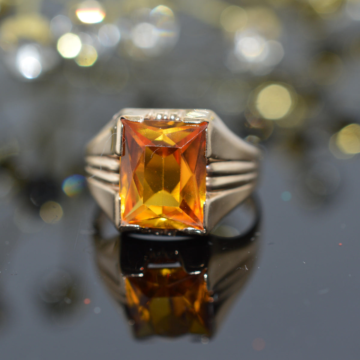 10K Yellow Gold Antique Synthetic Emerald Cut Yellow Stone Ring