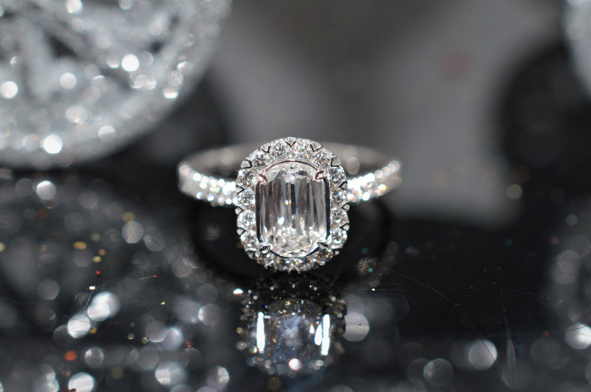 18K L&#39;Amour Crisscut 1.32 Carat Total Weight Diamond Ring
