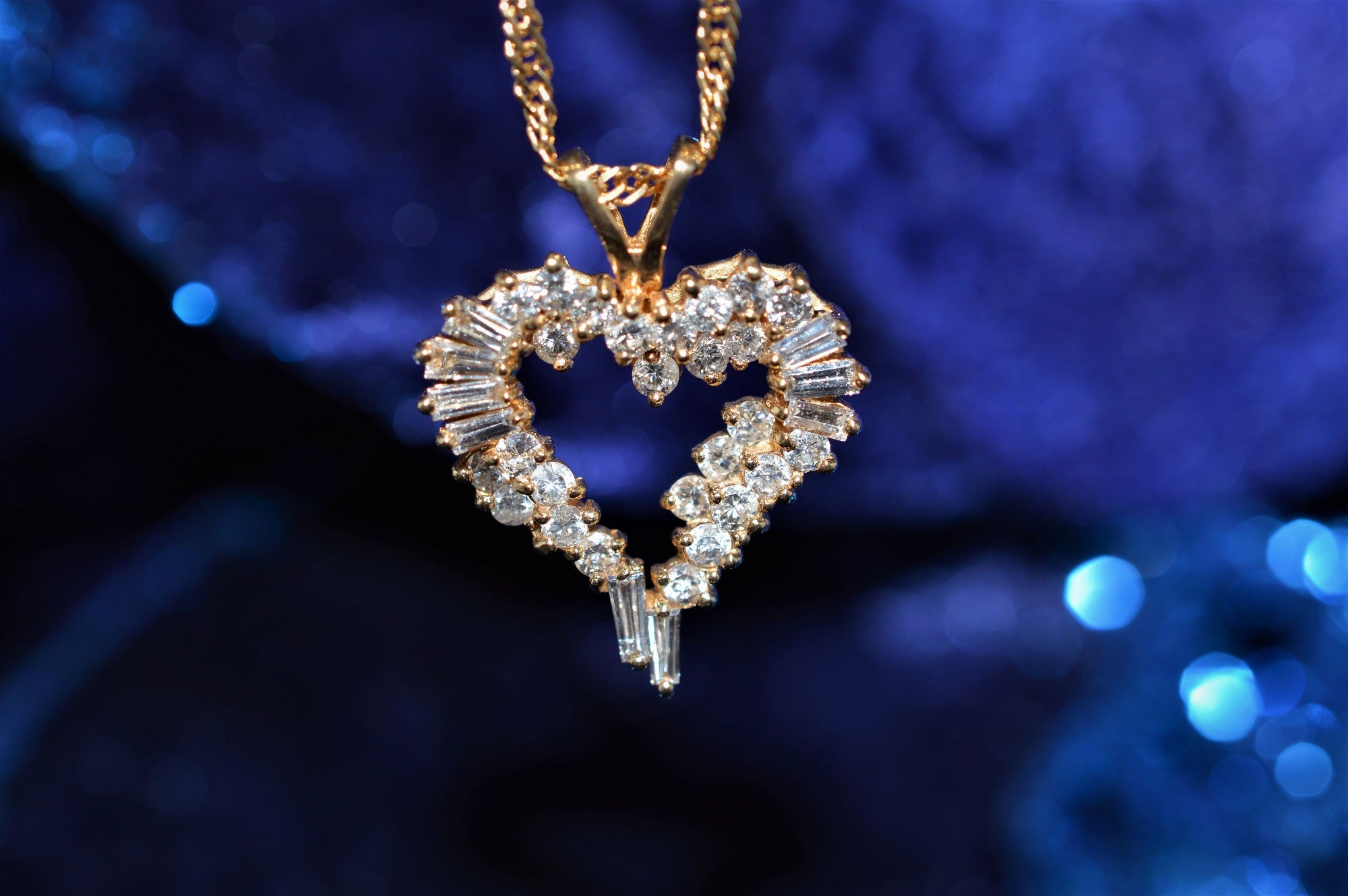 Baguette diamond heart necklace Clearance