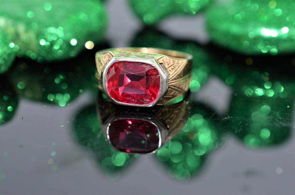Men&#39;s 18K Two Tone Engraved Ring with Synthetic Ruby