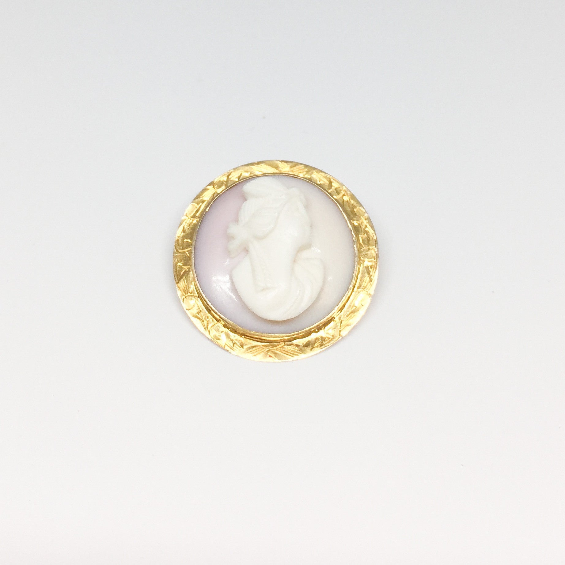 Round Shell Cameo Brooch-Estate-Howard's Diamond Center