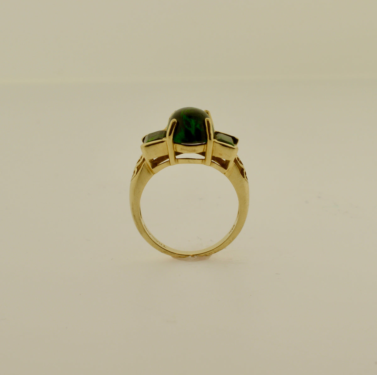 14K Yellow Gold Vintage Emerald Cut Maw Sit Sit Ring