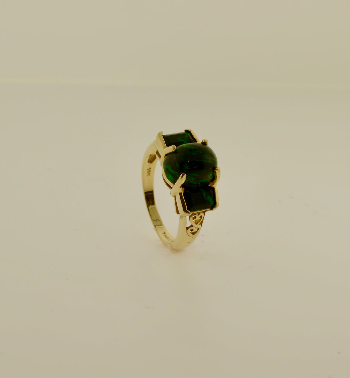 14K Yellow Gold Vintage Emerald Cut Maw Sit Sit Ring