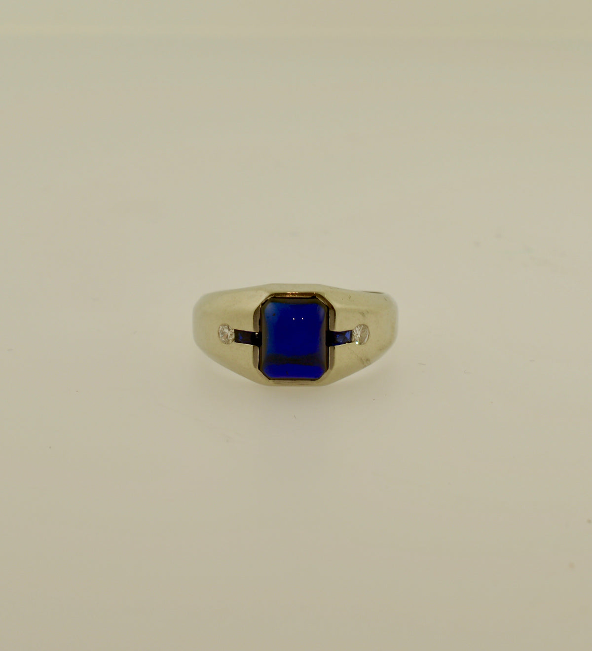 Sugarloaf Cabochon Sapphire and Diamond White Gold Ring