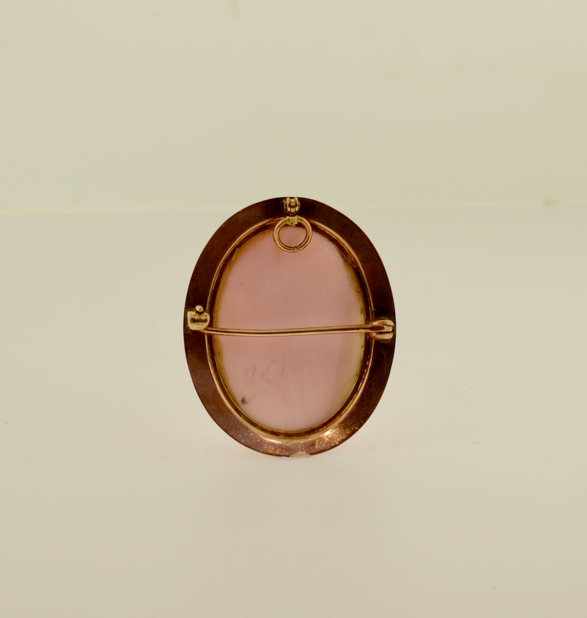 Antique Cameo Gold Brooch/Pendant with Engraved Frame