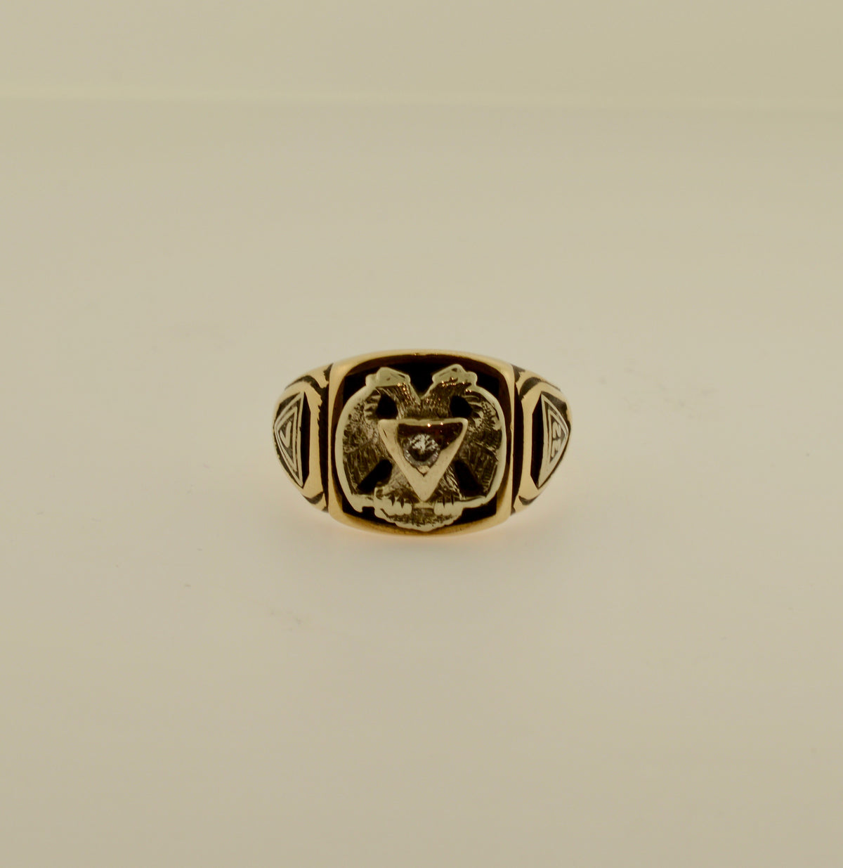 Men&#39;s 10K Two Tone Masonic Diamond Ring with 3 Emblems