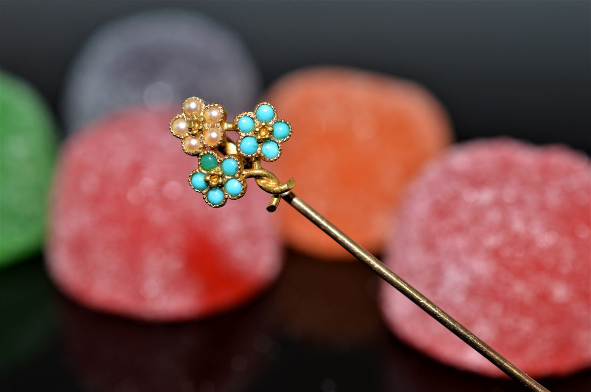 18K Yellow Gold Turquoise and Pearls Flower Design Stickpin