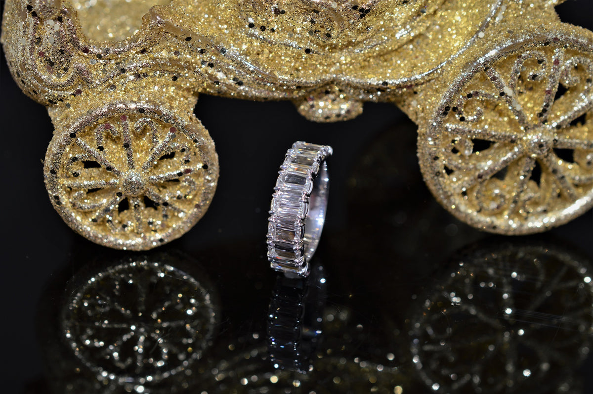 Platinum L&#39;Amour Crisscut 2.86ct Diamond Anniversary Ring