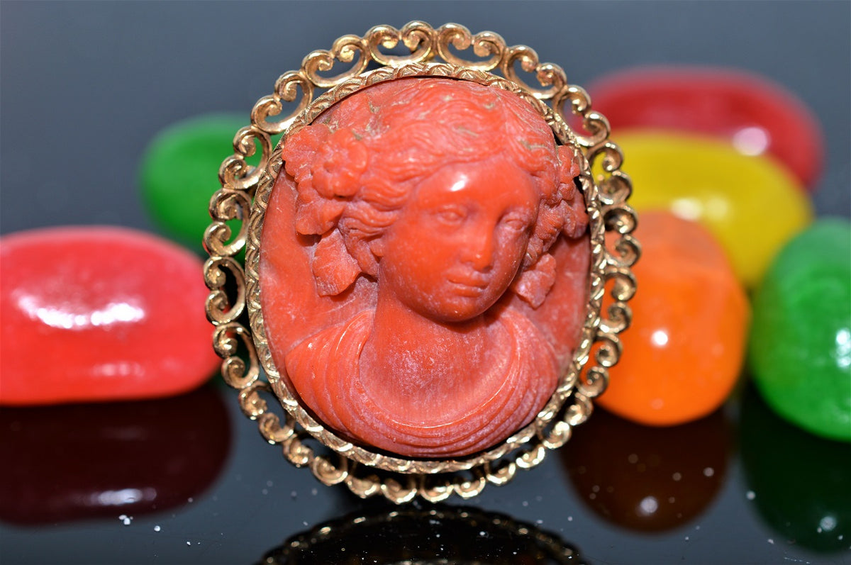 18K Yellow Gold Victorian Etrusan Revival Cameo Brooch