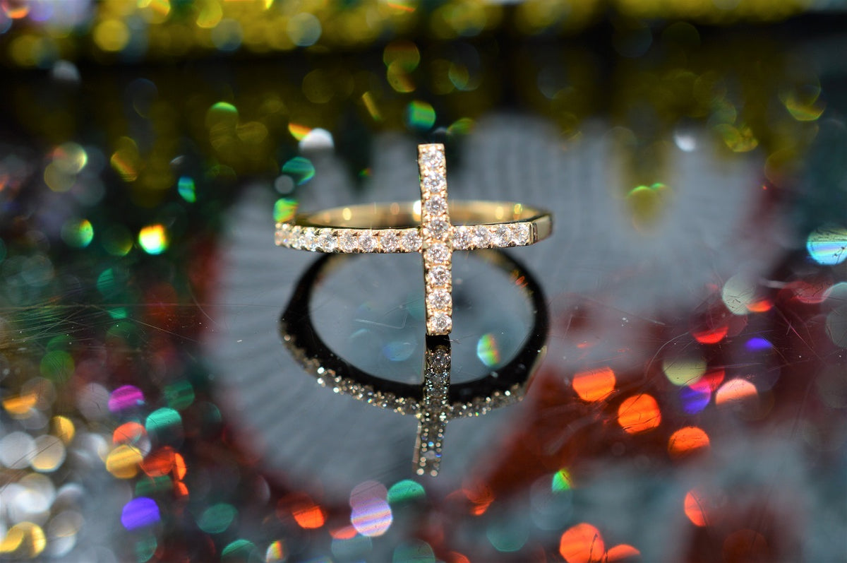 18K Yellow Gold Diamond Cross Ring